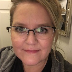 Meet your Posher, Mindy